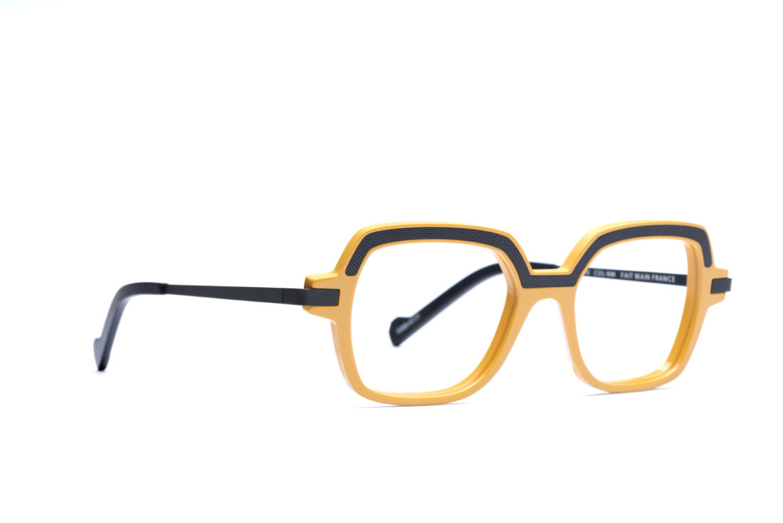 Lunettes créateur modèle Nina Arcade jaune noir piqué côté